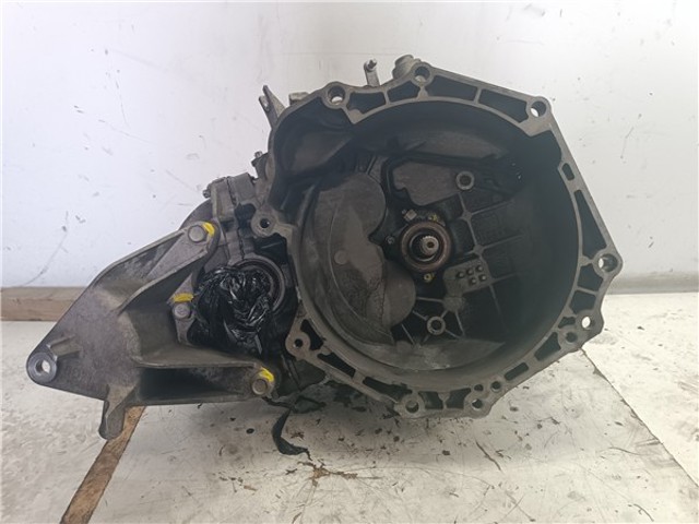 Kupić Mechaniczna skrzynia biegów w komplecie Opel Astra   w dobrej cenie