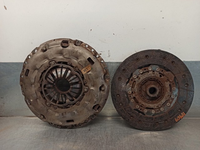 Zestaw sprzęgła (3 części) 55569285 OPEL