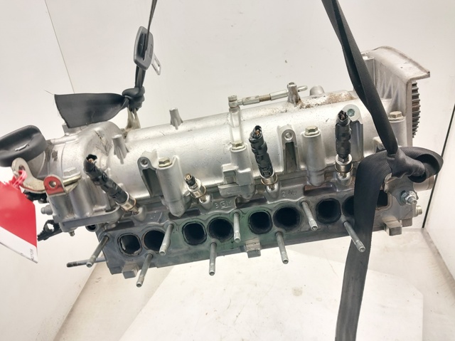 Głowica cylindrów 55571949 OPEL