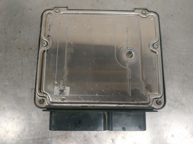 Sterownik silnika 55574903 OPEL