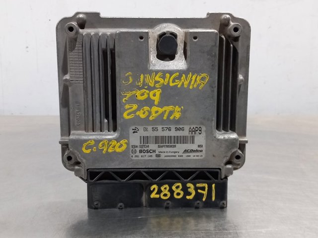 Sterownik silnika 55575349 OPEL