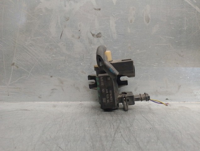 55575611 Opel