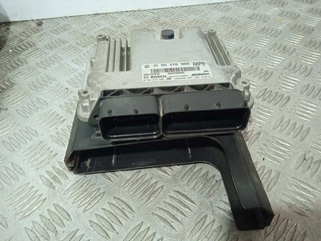 Sterownik silnika 55576906 OPEL