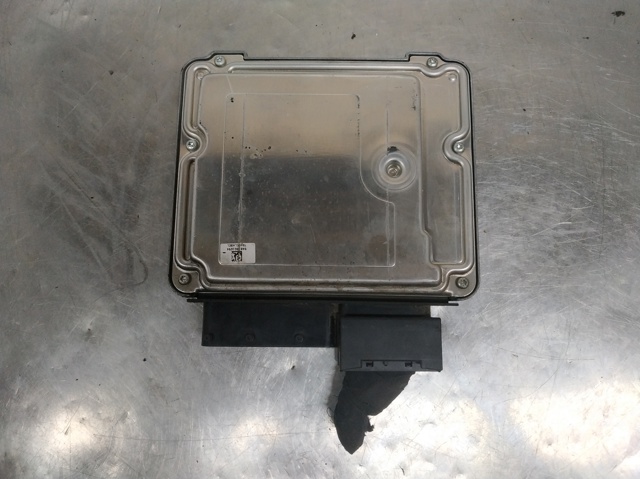 Sterownik silnika 55576906 OPEL