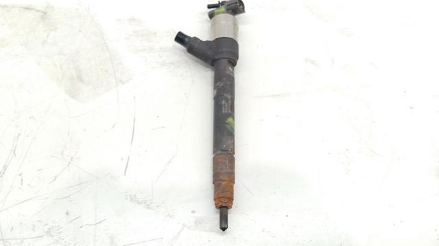 Wtryskiwacz paliwa 55578075 OPEL