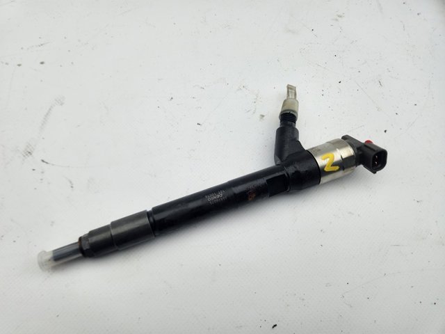 Wtryskiwacz paliwa 55578075 OPEL