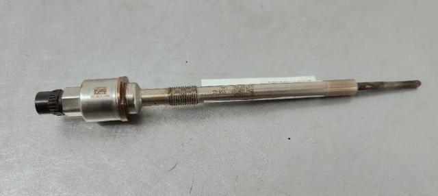 Świeca żarowa 55590467 OPEL