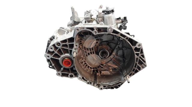 Mechaniczna skrzynia biegów w komplecie 55593607 OPEL