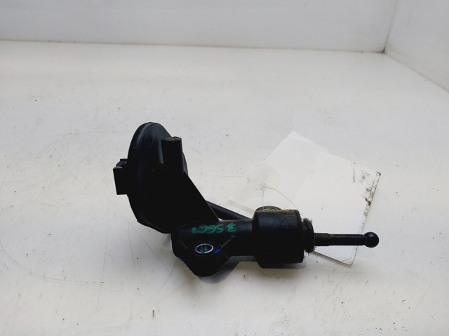 Cylinder sprzęgła główny 55594516 OPEL