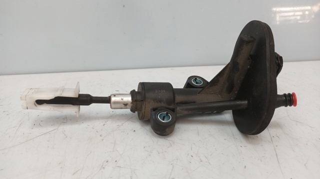 Cylinder sprzęgła główny 55594516 OPEL
