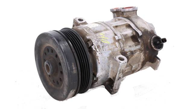 Sprężarka klimatyzacji 55701200 OPEL