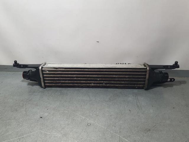 Chłodnica intercoolera 55702004 OPEL
