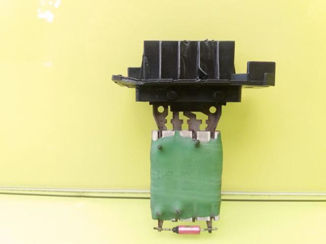 Rezystor wentylatora nagrzewnicy (ogrzewacza kabiny) 55702407 FIAT