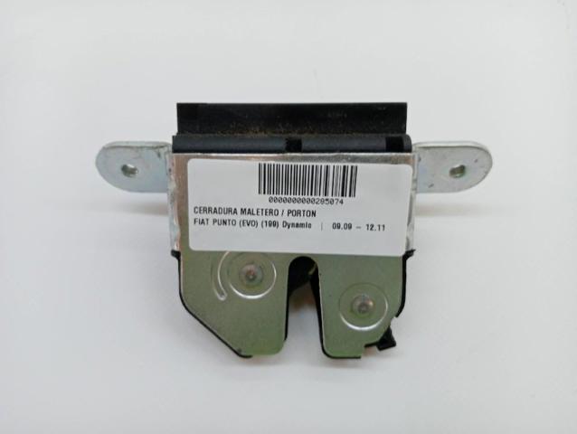 Zamek klapy bagażnika (3/5 drzwi tylnych) 55702917 FIAT