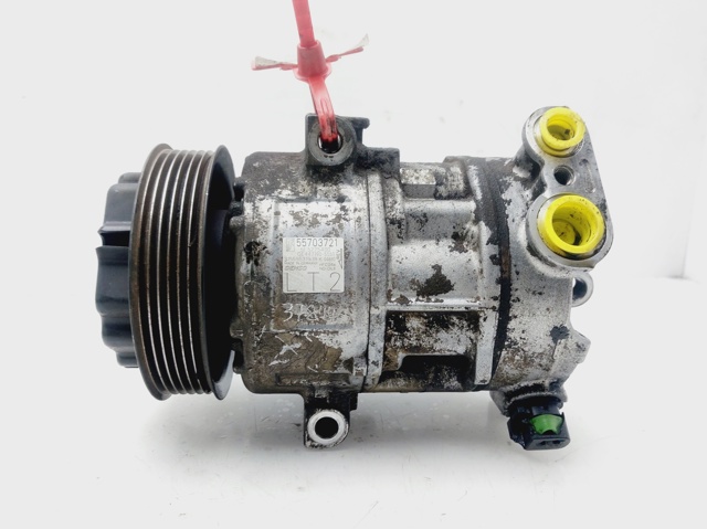 Sprężarka klimatyzacji 55703721 OPEL