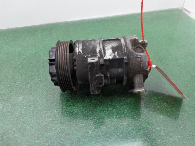 Sprężarka klimatyzacji 55703721 OPEL
