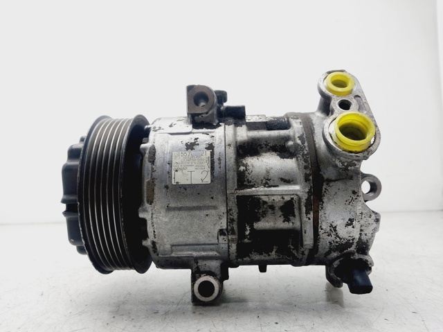 Sprężarka klimatyzacji 55703721 OPEL