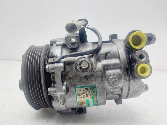 Sprężarka klimatyzacji 55703721 OPEL