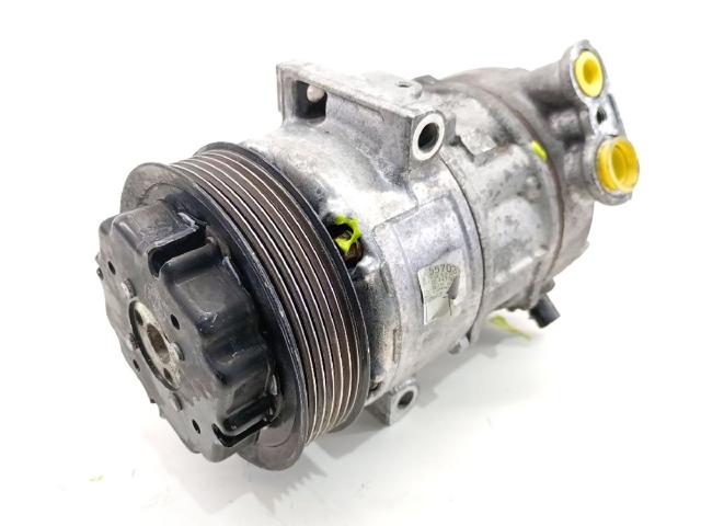 Sprężarka klimatyzacji 55703721 OPEL