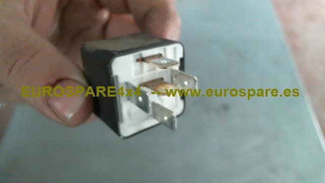 Przekaźnik sterownika wycieraczek Volkswagen Touareg 1 7LA, 7L6, 7L7