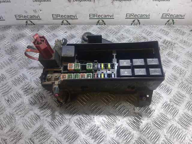 Przekaźnik sterownika wycieraczek Volkswagen Touareg 1 7LA, 7L6, 7L7