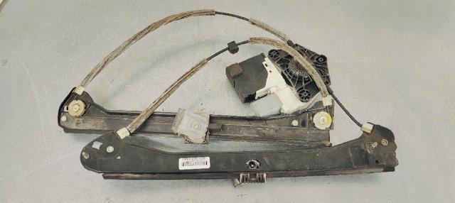 Mechanizm podnoszenia szyby drzwi przednich prawych 561837462A VAG