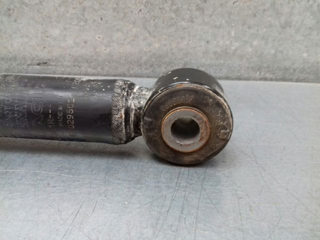 562106321R Renault (RVI)