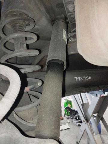 Amortyzator tylny 562108685R RENAULT