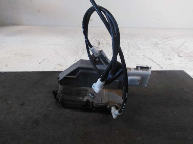 Zamek drzwi tylnych prawych 567164 PEUGEOT