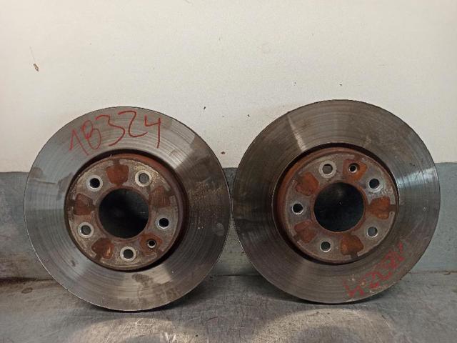 Tarcza hamulcowa przednia 569070 OPEL