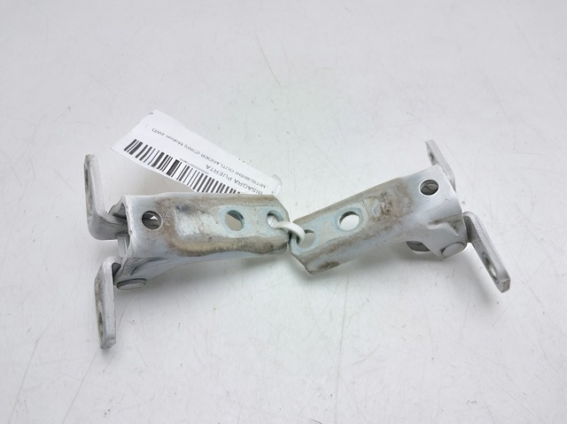 5702A064 Mitsubishi
