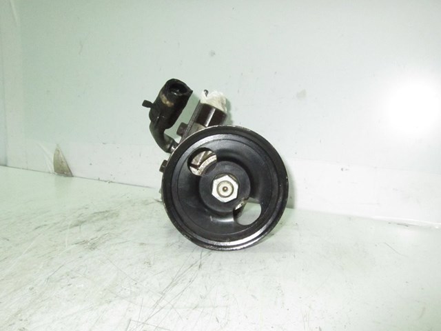 Pompa wspomagania hydraulicznego kierownicy 5711022002 HYUNDAI