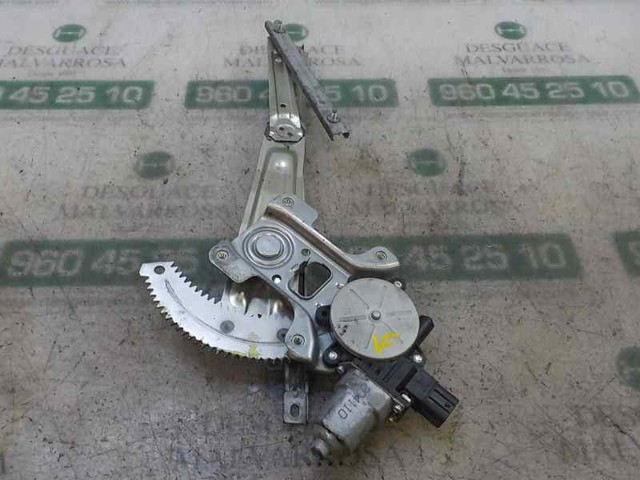 Mechanizm podnoszenia szyby drzwi przednich prawych 5713A088 MITSUBISHI