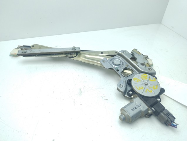 Mechanizm podnoszenia szyby drzwi przednich prawych 5713A088 MITSUBISHI
