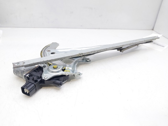 Mechanizm podnoszenia szyby drzwi przednich lewych 5713A255 MITSUBISHI