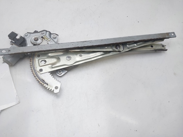 Mechanizm podnoszenia szyby drzwi przednich prawych 5713A256 MITSUBISHI