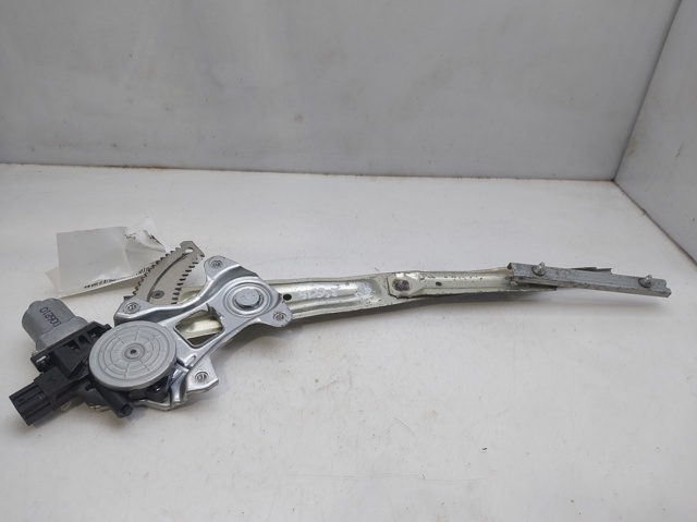 Mechanizm podnoszenia szyby drzwi przednich prawych 5713A256 MITSUBISHI
