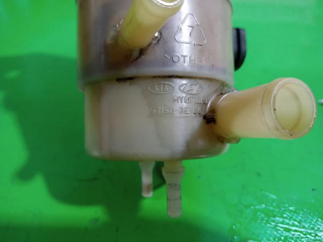 Zbiornik płynu wspomagania KIA Sorento 1 JC