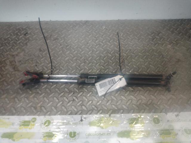 Amortyzator maski Subaru Impreza 3 GH