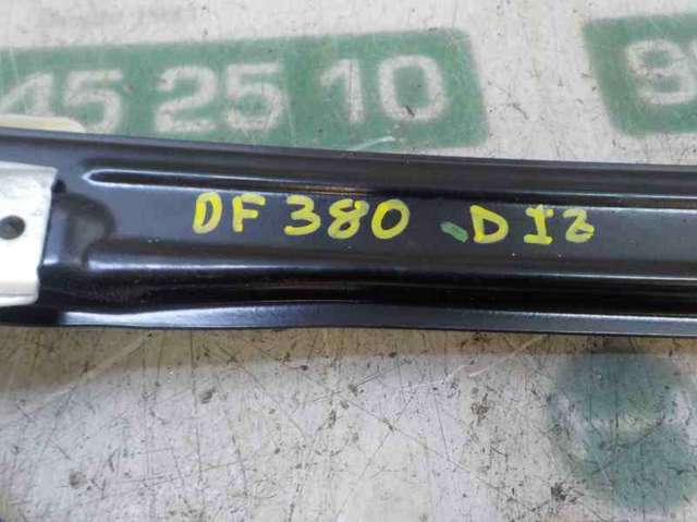 Mechanizm podnoszenia szyby drzwi przednich lewych 575837461 VAG