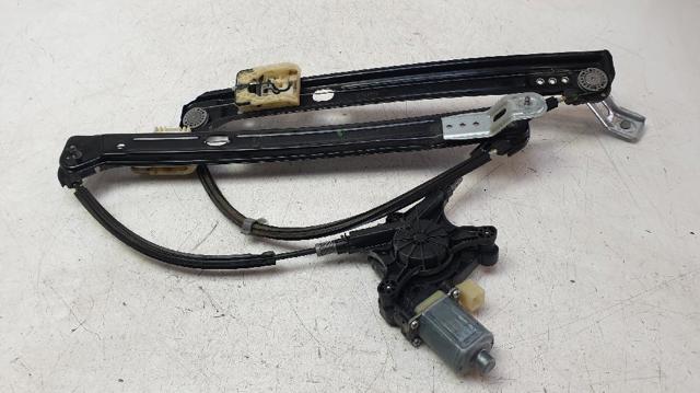 Mechanizm podnoszenia szyby drzwi przednich prawych 575837462A VAG