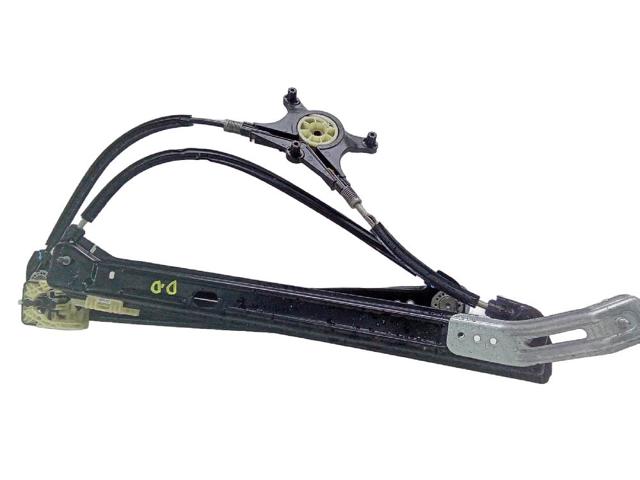 Mechanizm podnoszenia szyby drzwi przednich prawych 575837462A VAG