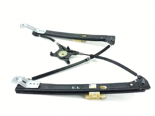 Mechanizm podnoszenia szyby drzwi przednich prawych 575837462A VAG