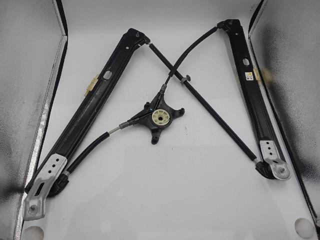 Mechanizm podnoszenia szyby drzwi przednich prawych 575837462A VAG