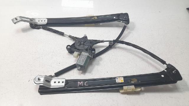 Mechanizm podnoszenia szyby drzwi przednich prawych 575837462A VAG
