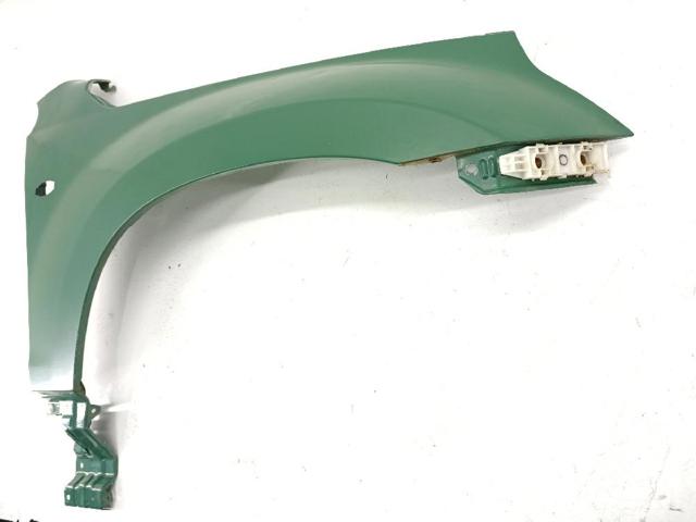 Błotnik przedni prawy Suzuki Grand Vitara JB