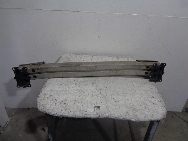 Wzmocnienie zderzaka przedniego do Subaru Legacy B13