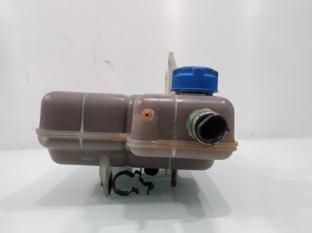 Zbiorniczek wyrównawczy układu chłodzenia 5801303409 IVECO