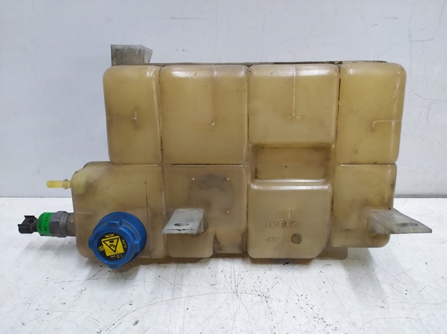 Zbiorniczek wyrównawczy układu chłodzenia 5801303409 IVECO