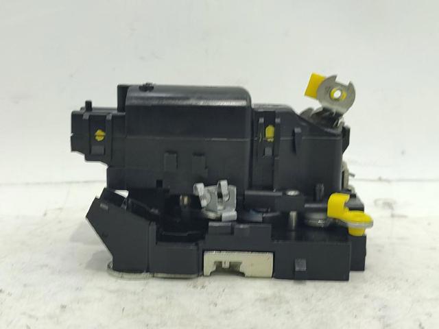 Zamek drzwi przednich lewych 5801352920 IVECO